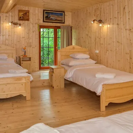 Malom Guest house *