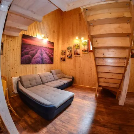 Guest house Malom